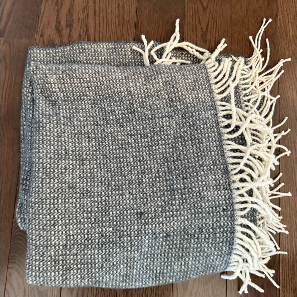 Cozy Gray and Cream Throw Blanket
